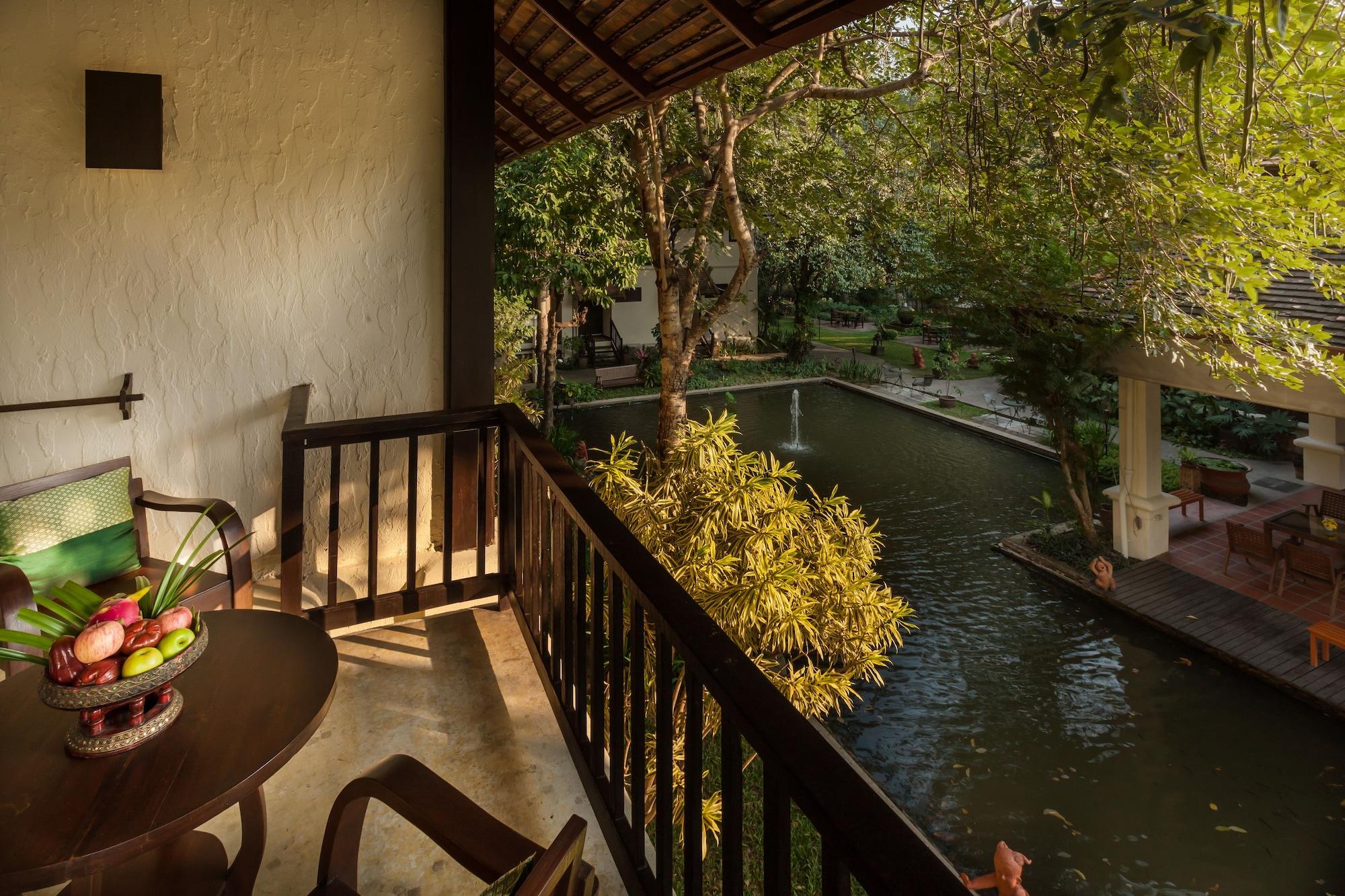 Lanna Dusita Riverside Boutique Resort Чиангмай Экстерьер фото