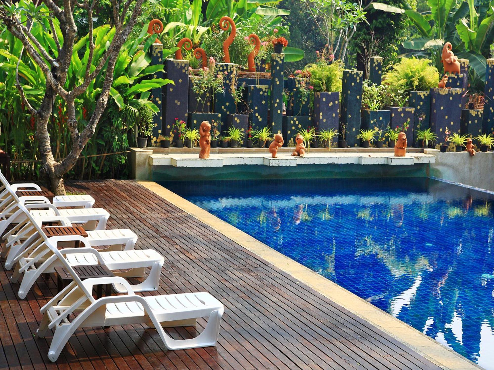 Lanna Dusita Riverside Boutique Resort Чиангмай Экстерьер фото