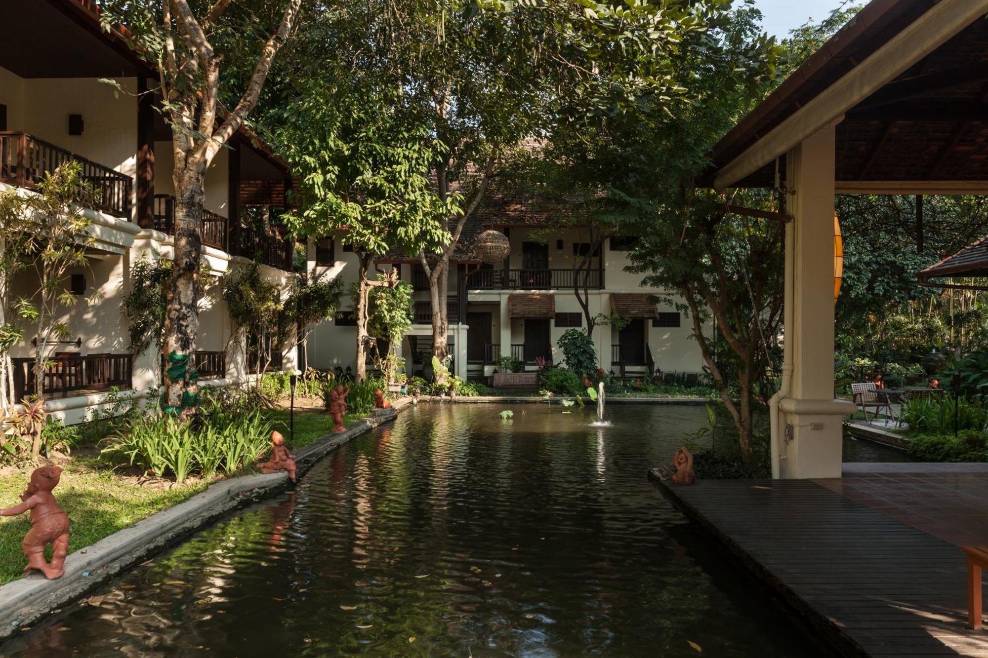 Lanna Dusita Riverside Boutique Resort Чиангмай Экстерьер фото
