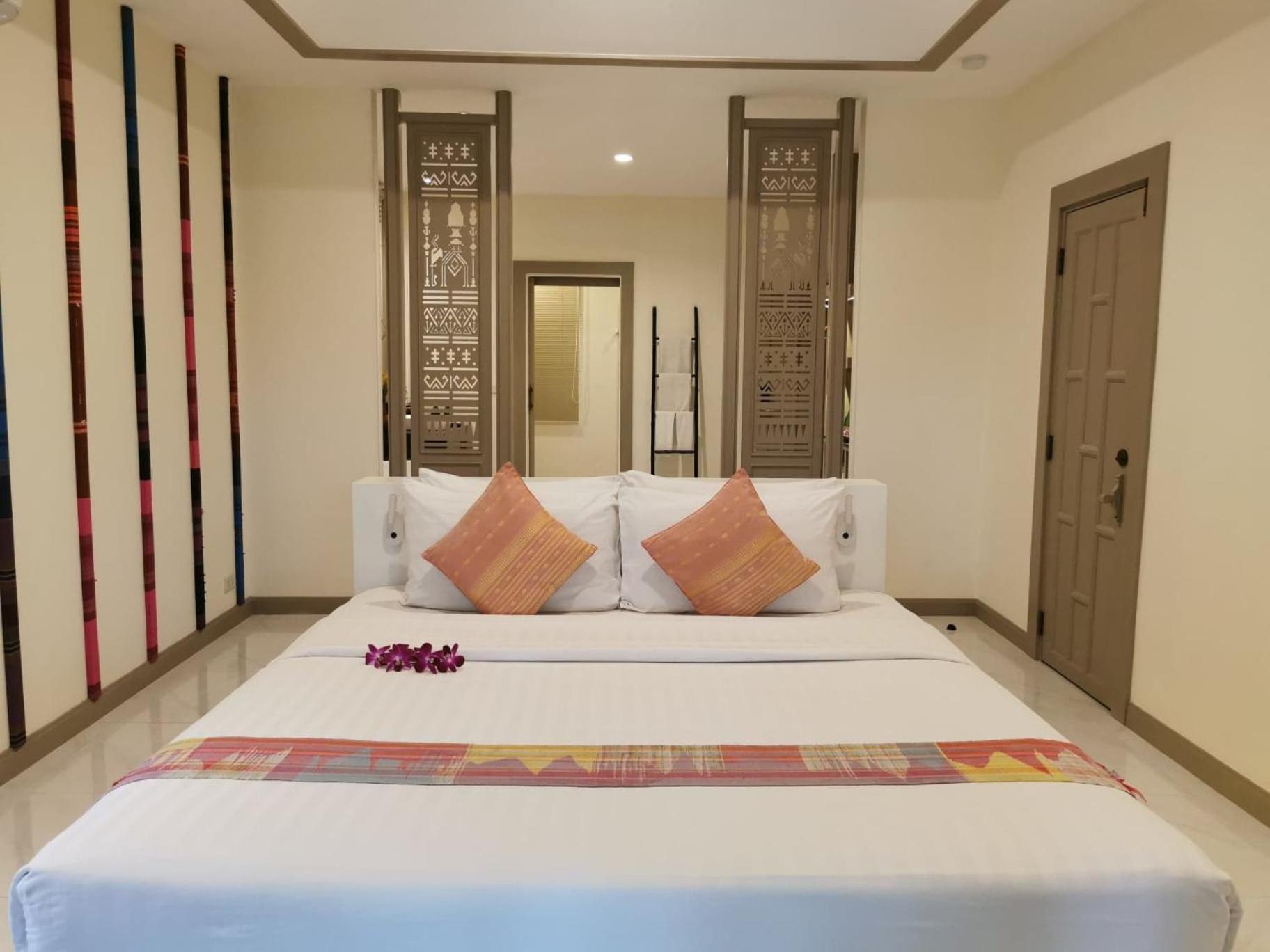 Lanna Dusita Riverside Boutique Resort Чиангмай Экстерьер фото
