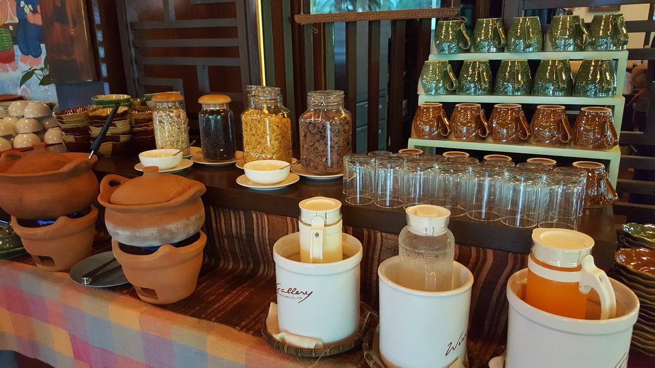 Lanna Dusita Riverside Boutique Resort Чиангмай Экстерьер фото